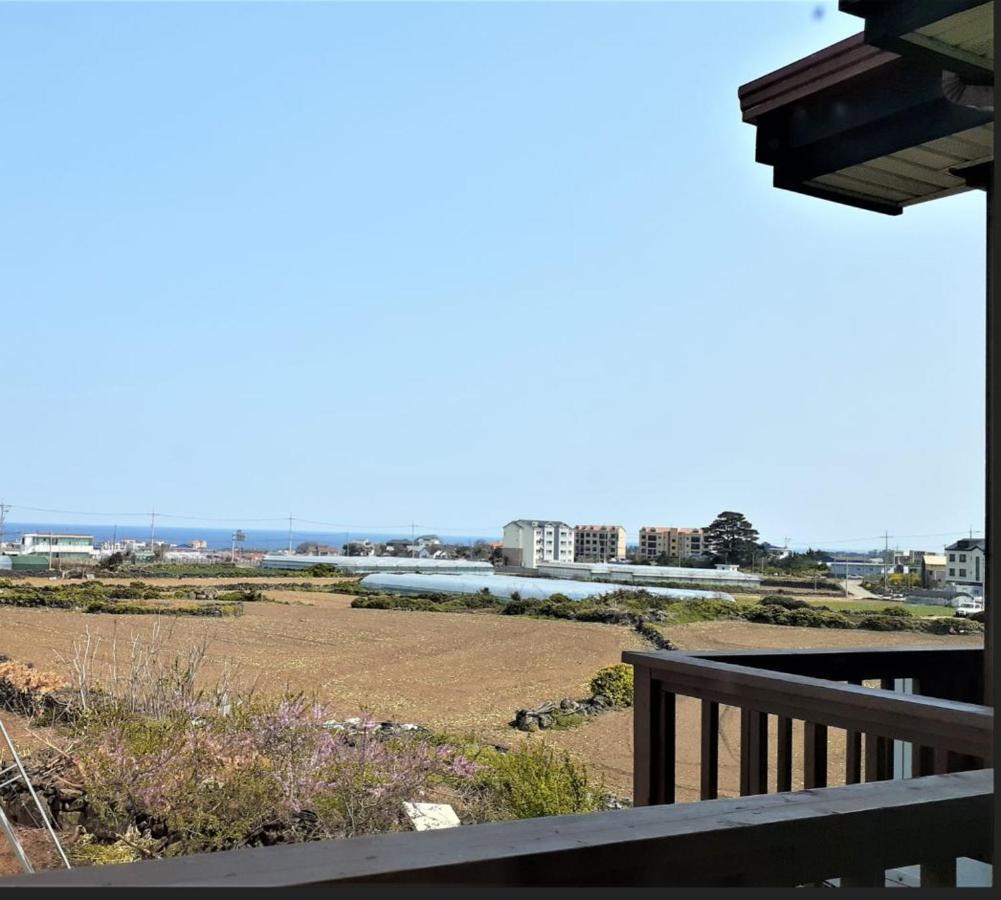 Jeju Time-Travel Pension Exterior photo